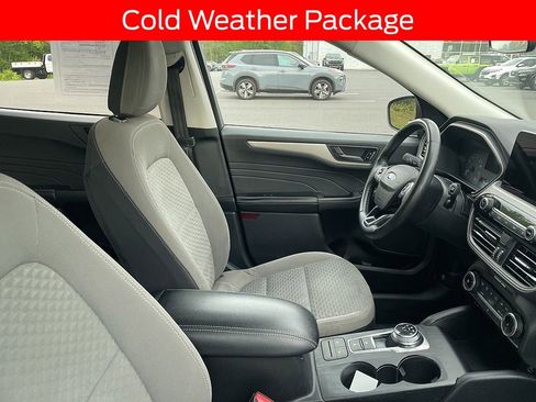 Certified 2022 Ford Escape SE w/ Cold Weather Package AWD/4WD image 9
