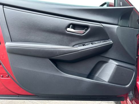 Used 2024 Nissan Sentra SV image 21