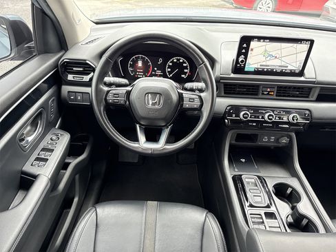 Used 2023 Honda Pilot Touring image 14