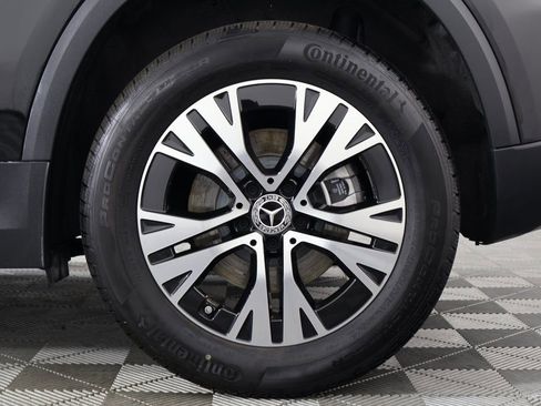 Certified 2025 Mercedes-Benz GLA 250 image 16