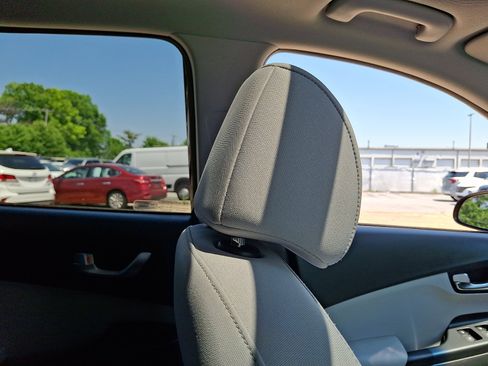 Certified 2022 Hyundai Kona SEL w/ Convenience Package AWD/4WD image 13