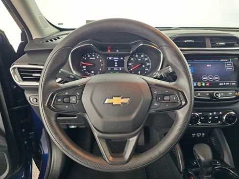 Used 2023 Chevrolet TrailBlazer LT w/ Convenience Package FWD image 22