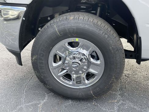 New 2026 RAM 2500 Tradesman w/ Chrome Appearance Group image 38