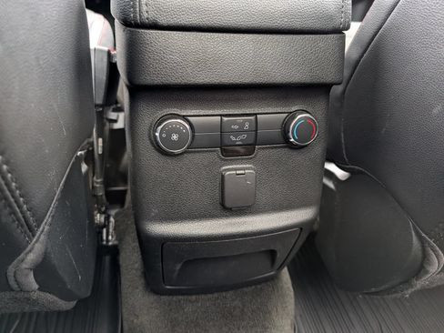 Certified 2018 Ford Explorer XLT w/ Equipment Group 202A AWD/4WD image 24