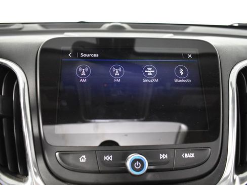 Used 2020 Chevrolet Equinox Premier AWD/4WD image 19