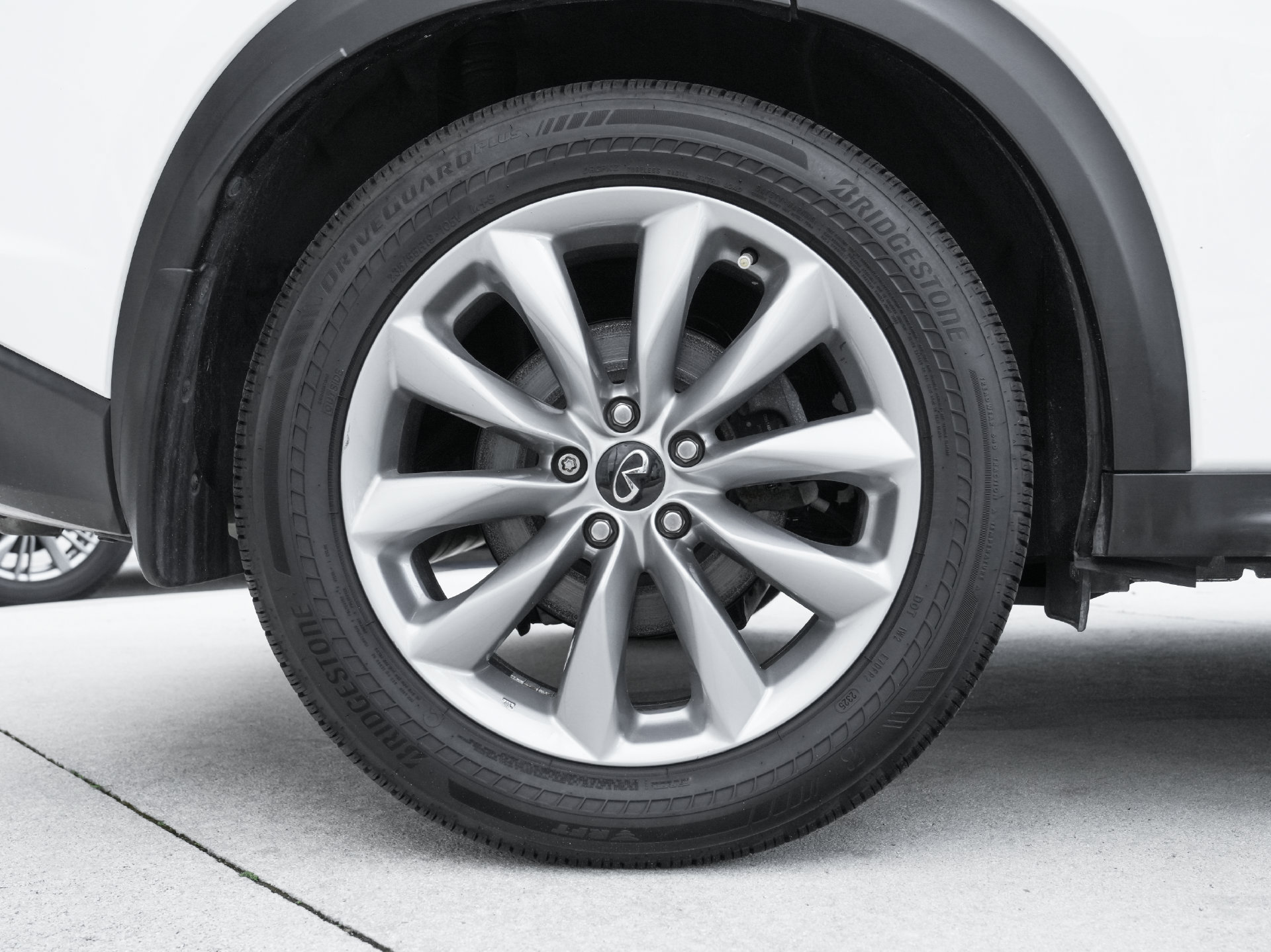 Used 2020 INFINITI QX50 Luxe w/ Navigation Package FWD image 29