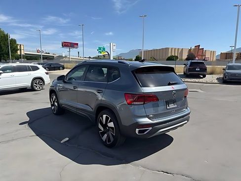 Used 2024 Volkswagen Taos SEL AWD/4WD image 7