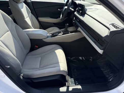 Used 2023 Honda Accord EX image 20