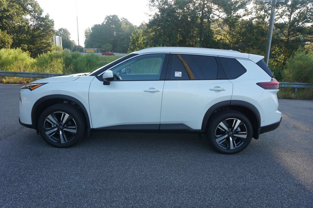 Used 2024 Nissan Rogue SL w/ SL Premium Package FWD image 21