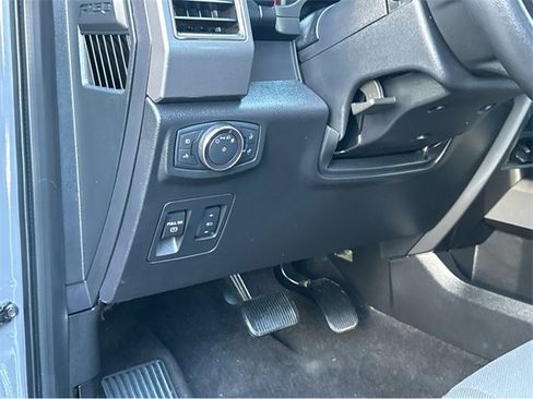 Used 2018 Ford F150 XLT w/ Equipment Group 302A Luxury image 33