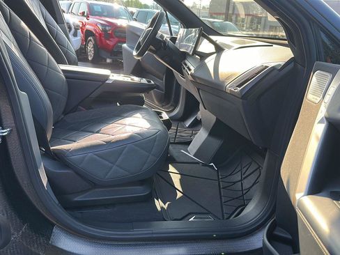 Used 2023 BMW iX M60 AWD/4WD image 12