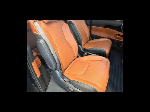 Used 2024 Kia Carnival SX Prestige FWD image 19