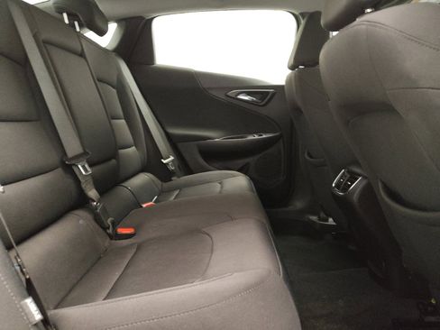 Used 2021 Chevrolet Malibu LT FWD image 19