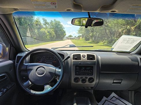 Used 2005 Chevrolet Colorado LS RWD image 15