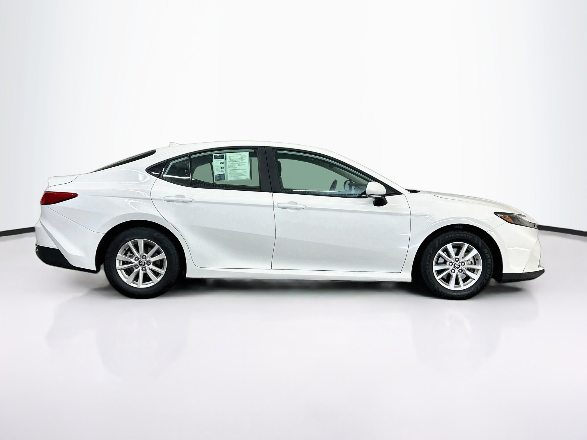 Used 2025 Toyota Camry LE FWD image 10
