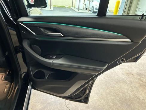 Used 2023 BMW X4 xDrive30i w/ Premium Package image 23