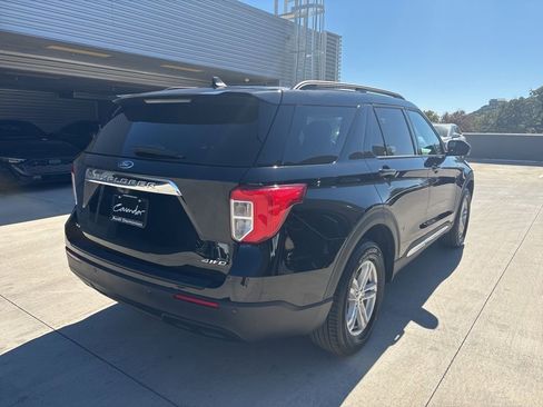 Used 2024 Ford Explorer XLT image 6