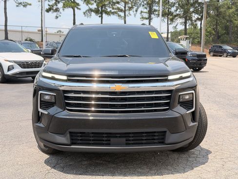 Used 2025 Chevrolet Traverse LT w/ LPO, Floor Liner Package FWD image 6