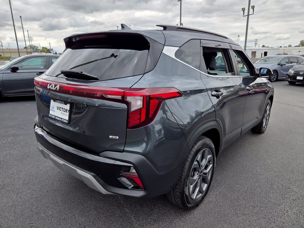 Used 2024 Kia Seltos S AWD/4WD image 7