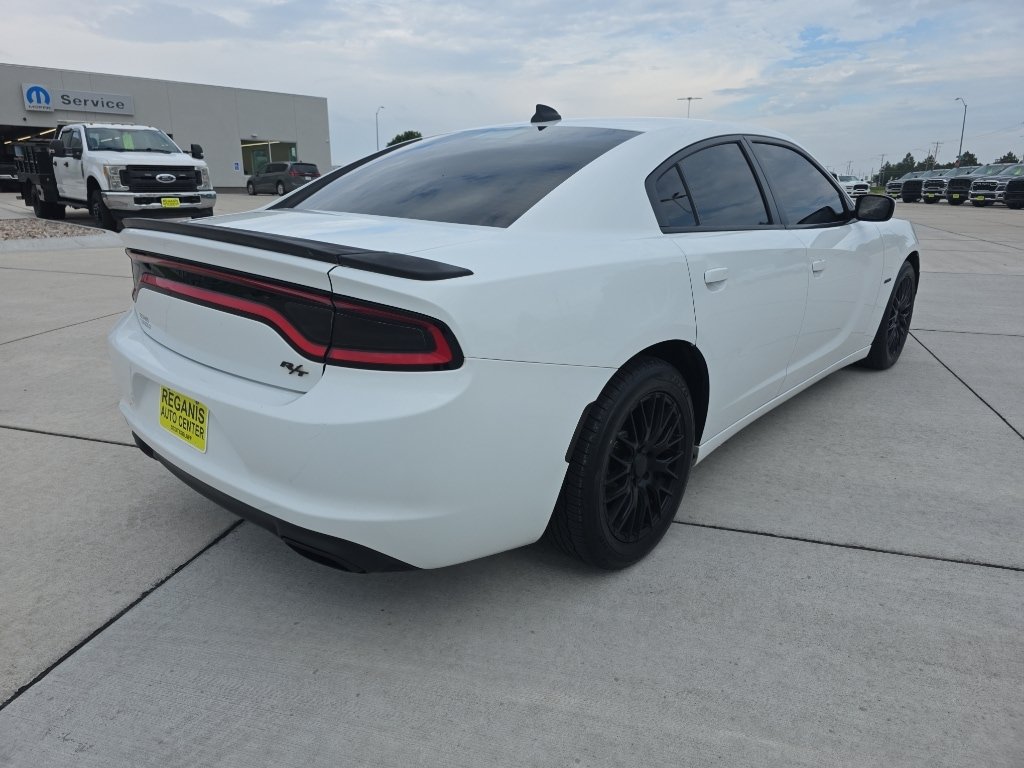 Used 2017 Dodge Charger R/T RWD image 5