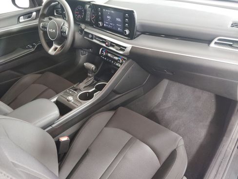 Used 2023 Kia K5 LXS image 28