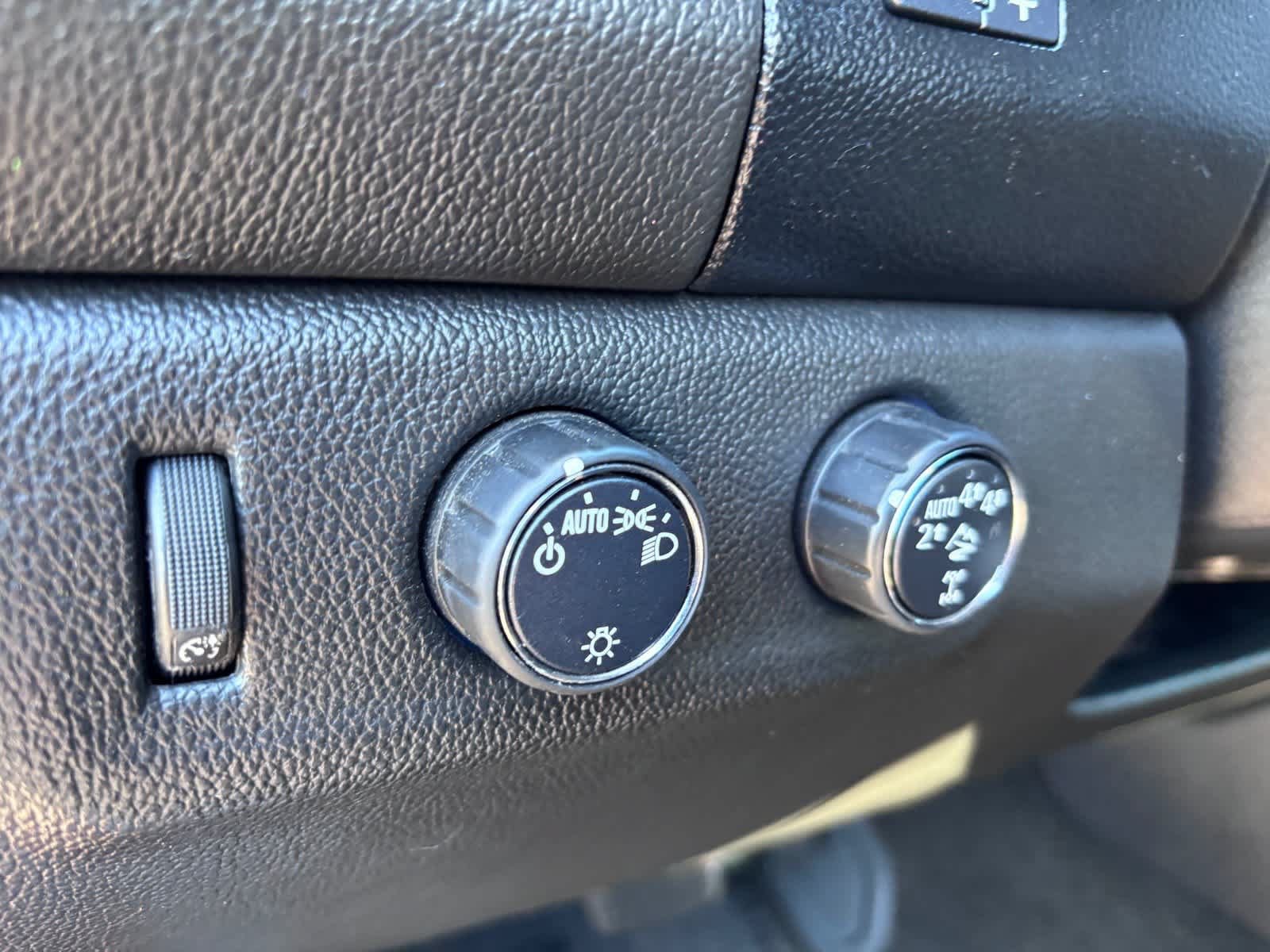 Used 2018 Chevrolet Colorado ZR2 AWD/4WD image 14