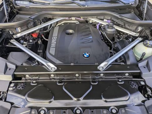 Used 2026 BMW X5 xDrive40i w/ Premium Package image 37