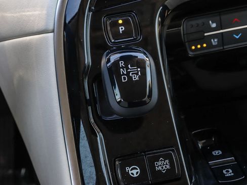 Used 2021 Toyota Mirai RWD image 24