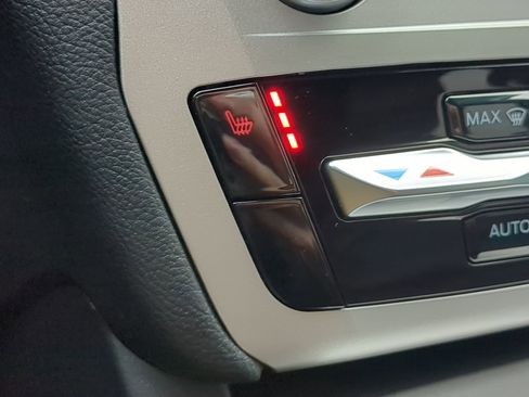 Certified 2022 Ford Explorer XLT image 20