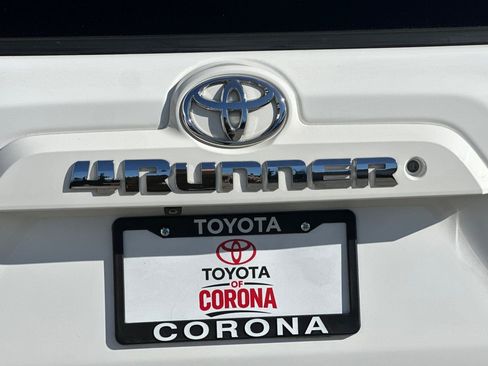 Used 2018 Toyota 4Runner SR5 image 26