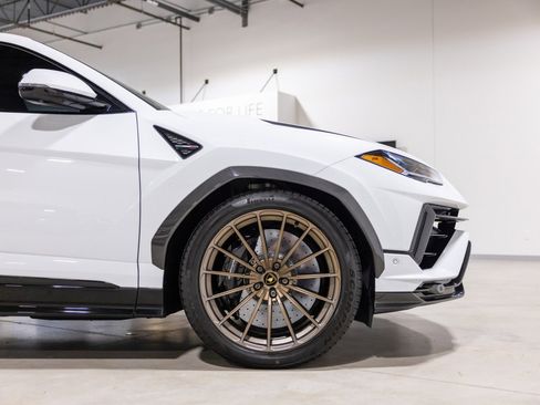 Used 2023 Lamborghini Urus Performante image 28