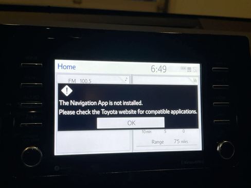 Certified 2022 Toyota Camry SE image 18