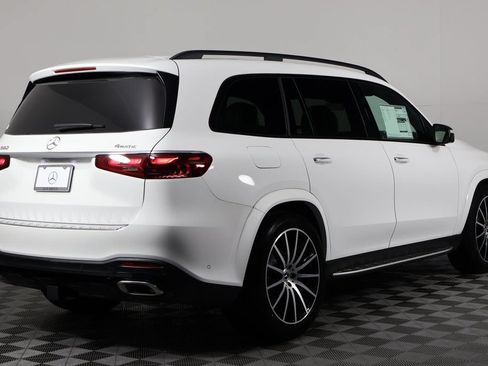 New 2026 Mercedes-Benz GLS 580 4MATIC image 2