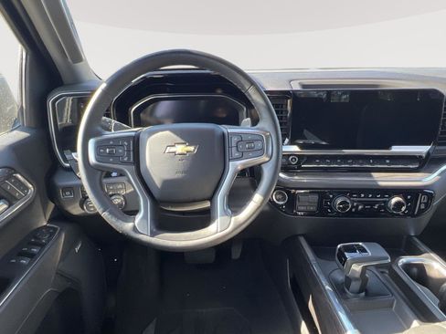 Used 2023 Chevrolet Silverado 1500 LTZ w/ LTZ Premium Package image 13