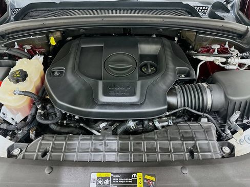 Used 2022 Jeep Grand Cherokee Overland RWD image 30