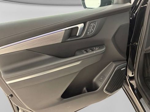 Used 2025 Buick Enclave Preferred w/ Super Cruise Package image 13