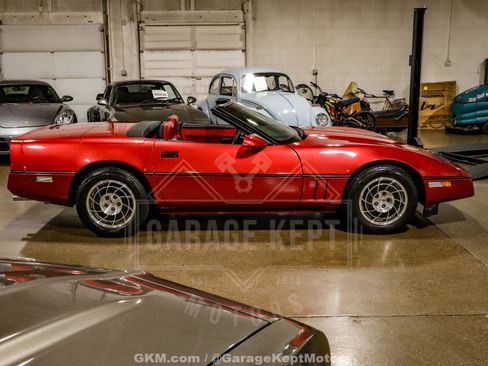 Used 1986 Chevrolet Corvette Convertible image 11