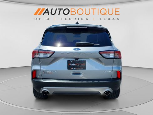 Used 2022 Ford Escape Titanium w/ Titanium Elite Package AWD/4WD image 4