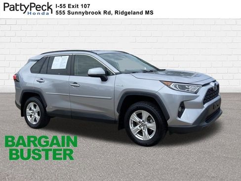 Used 2020 Toyota RAV4 XLE w/ Convenience Package AWD/4WD image 1