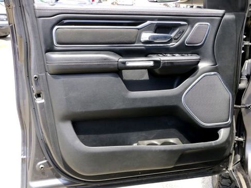 Used 2019 RAM 1500 Laramie AWD/4WD image 21