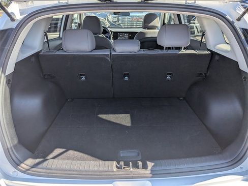 Used 2020 Kia Niro LXS image 12