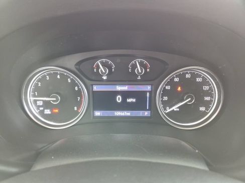 Used 2020 Buick Enclave Essence FWD image 17