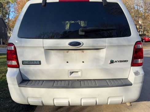 Used 2010 Ford Escape 2WD Hybrid image 6