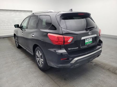 Used 2020 Nissan Pathfinder SL image 5