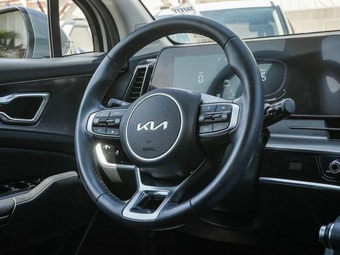 Certified 2024 Kia Sportage EX FWD image 16