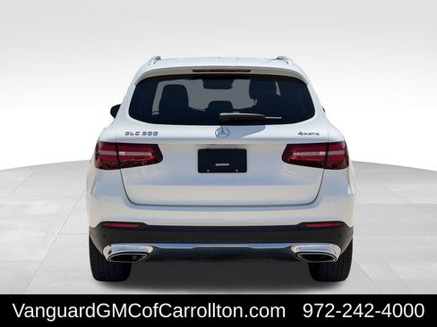 Used 2019 Mercedes-Benz GLC 300 4MATIC image 8