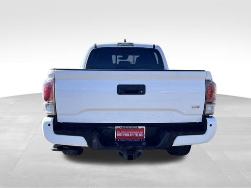 Used 2020 Toyota Tacoma TRD Off-Road image 4