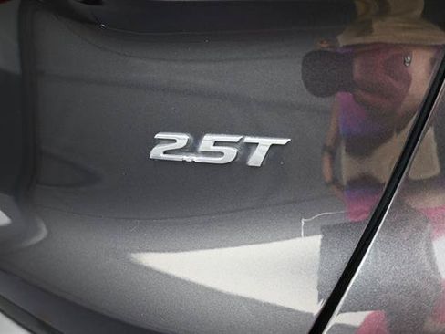 Used 2022 Hyundai Santa Fe Limited w/ Cargo Package FWD image 5