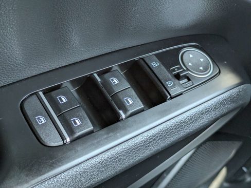 Used 2024 Kia Soul LX w/ Option Group 015 FWD image 13
