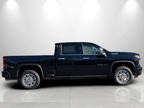 Used 2021 Chevrolet Silverado 2500 High Country w/ Z71 Off-Road Package AWD/4WD image 8